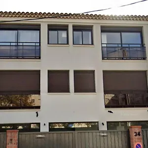 4 Personnes Parking Privé Gratuit Calanques Plages Vélodrome Hôpital Ipc Appartement Marseille